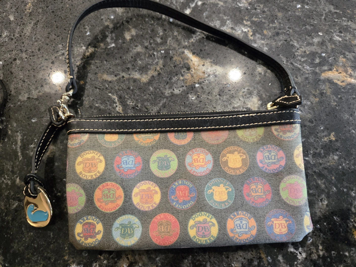 Dooney & Bourke Multicoloured Logo Wristlet - photo 2