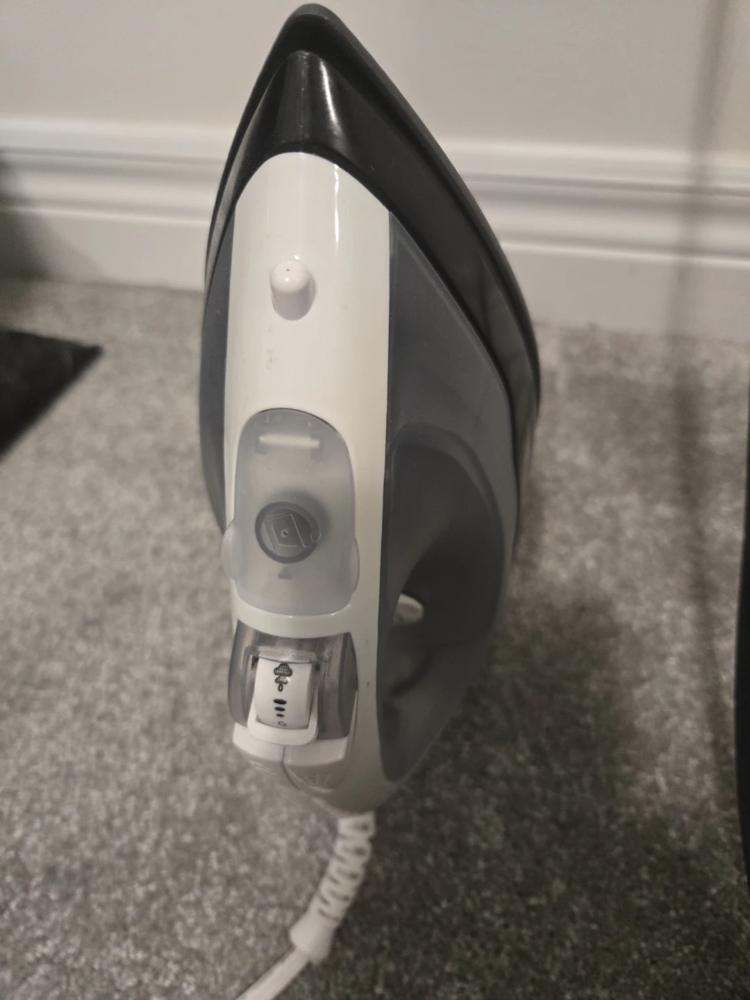 Brentwood Steam Iron