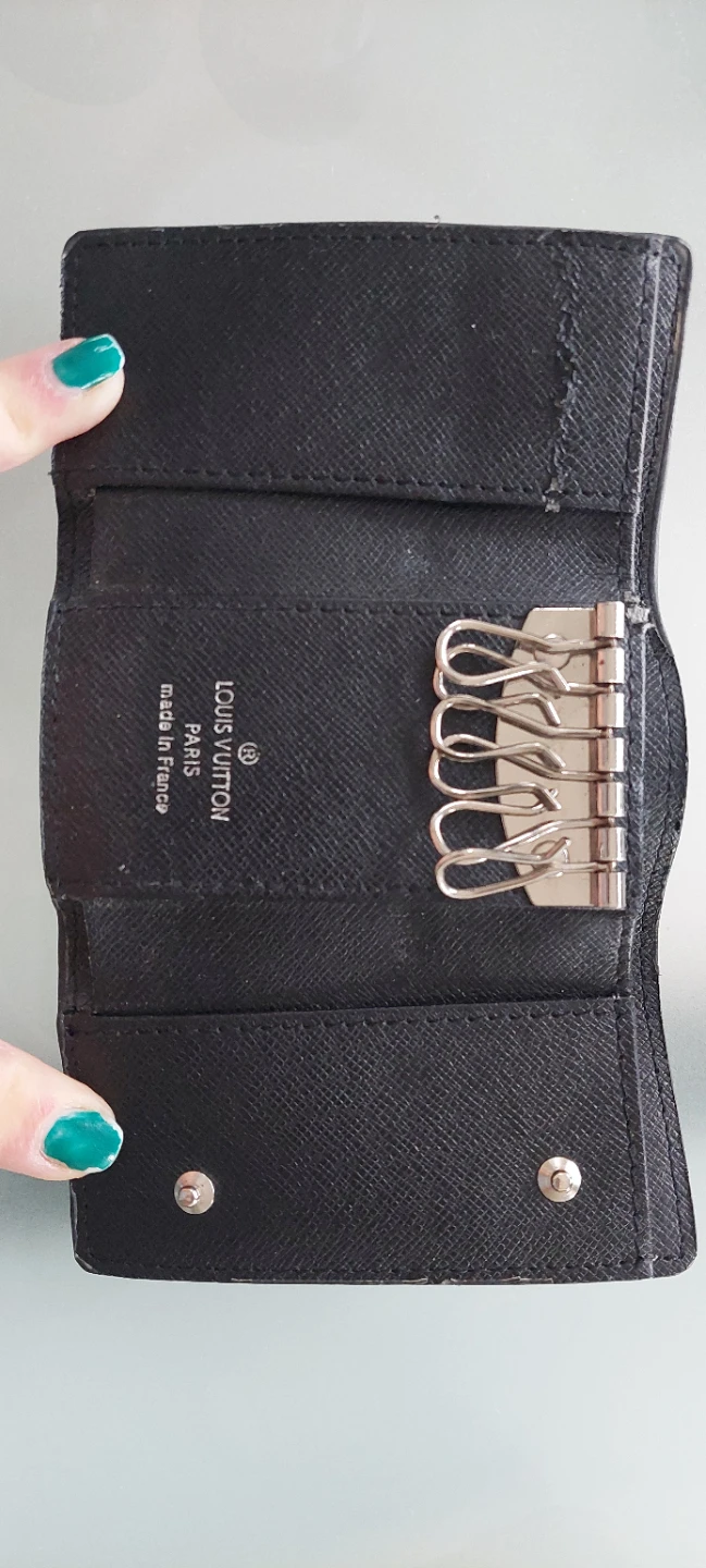 Louis Vuitton Damier Graphite 6 Key Holder, - photo 3