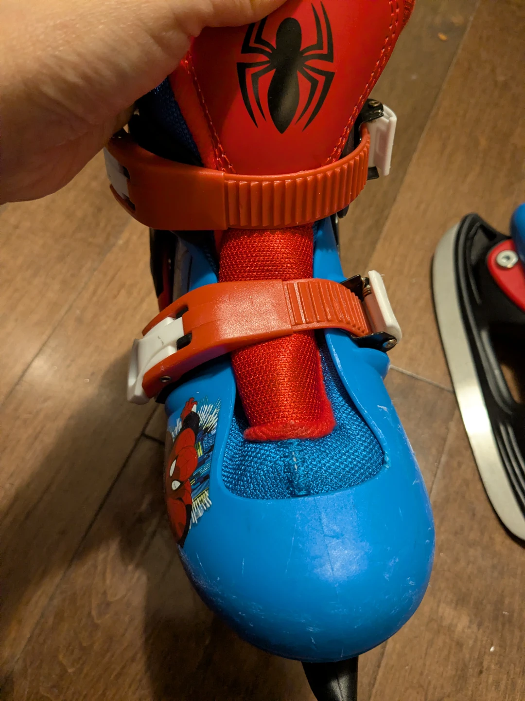 Marvel Spider-Man Adjustable Ice Skates - photo 3