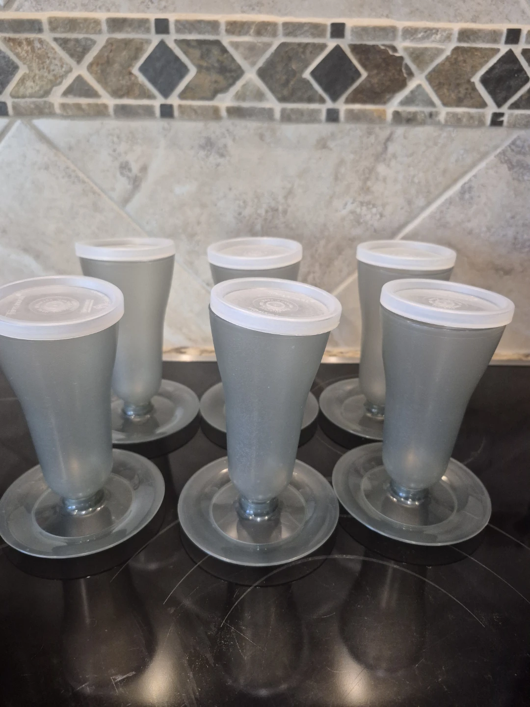 Tupperware Parfait Cups with Lids - photo 2