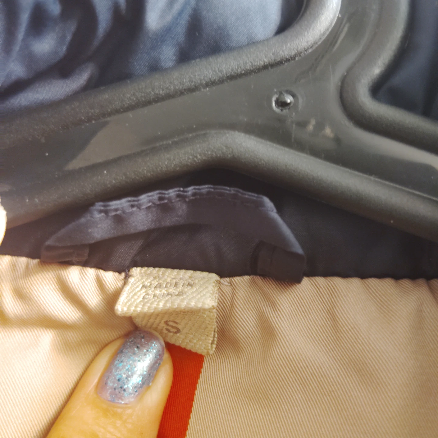 Burberry Brit Down Puffer Vest Navy Blue  (Flawed Zipper) - photo 5