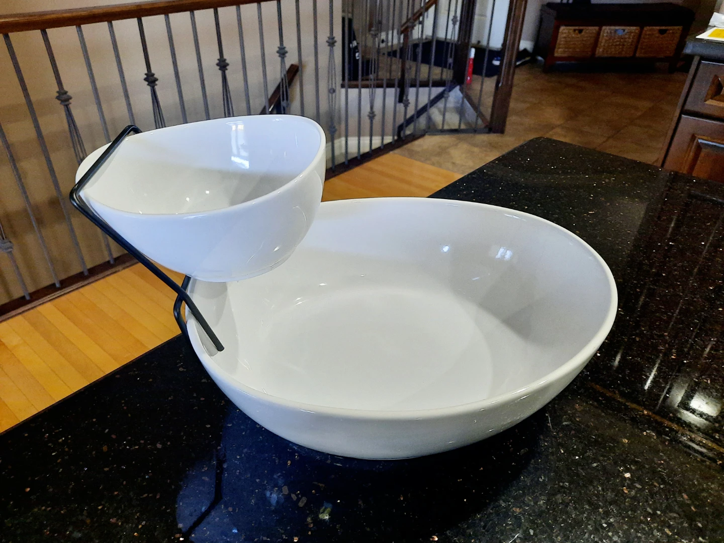 Ceramic chip and dip dish