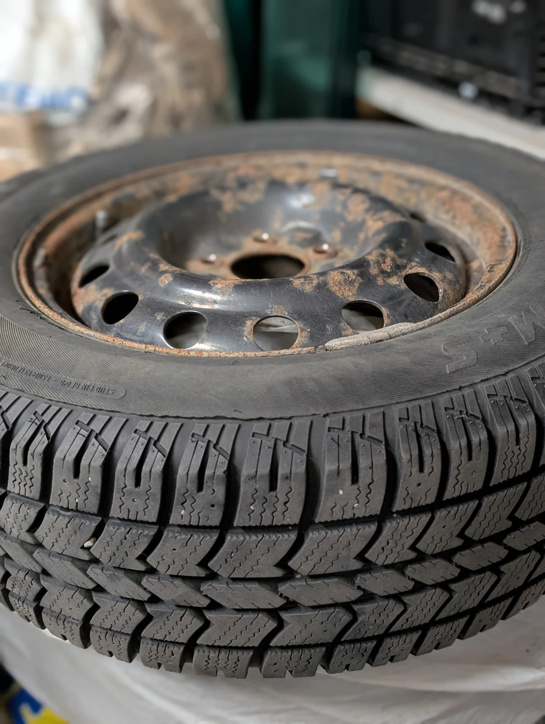 Set of 4 Arctic Claw Winter Tires on Rims - photo 3