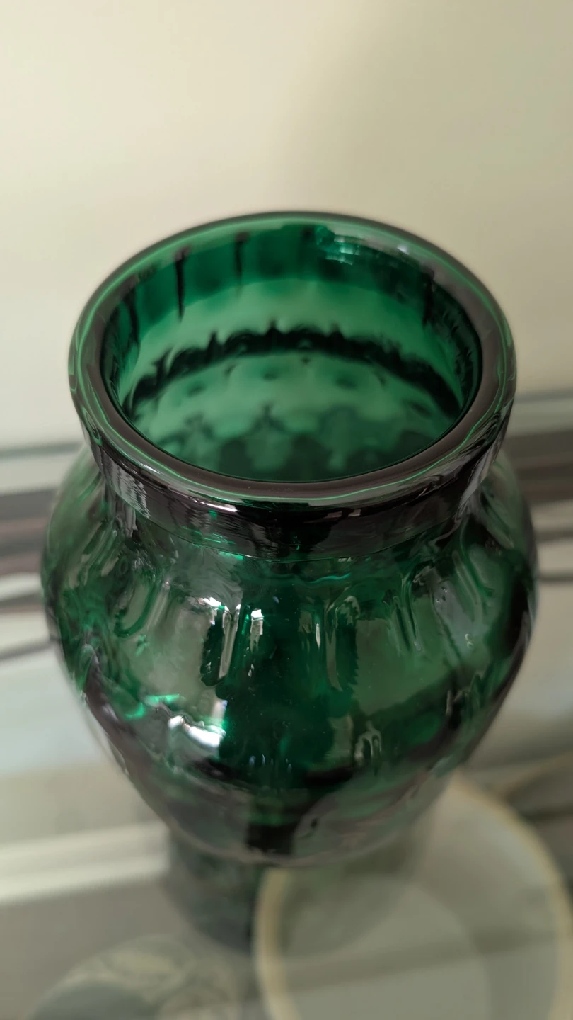 Emerald Green Heavy Glass Vase - photo 2