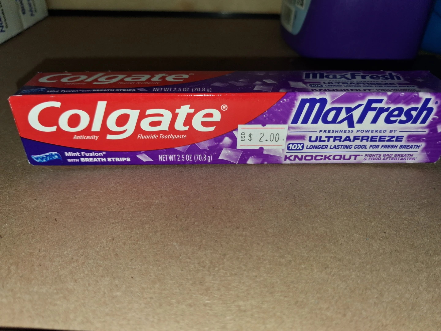 Colgate MaxFresh Knockout Toothpaste
