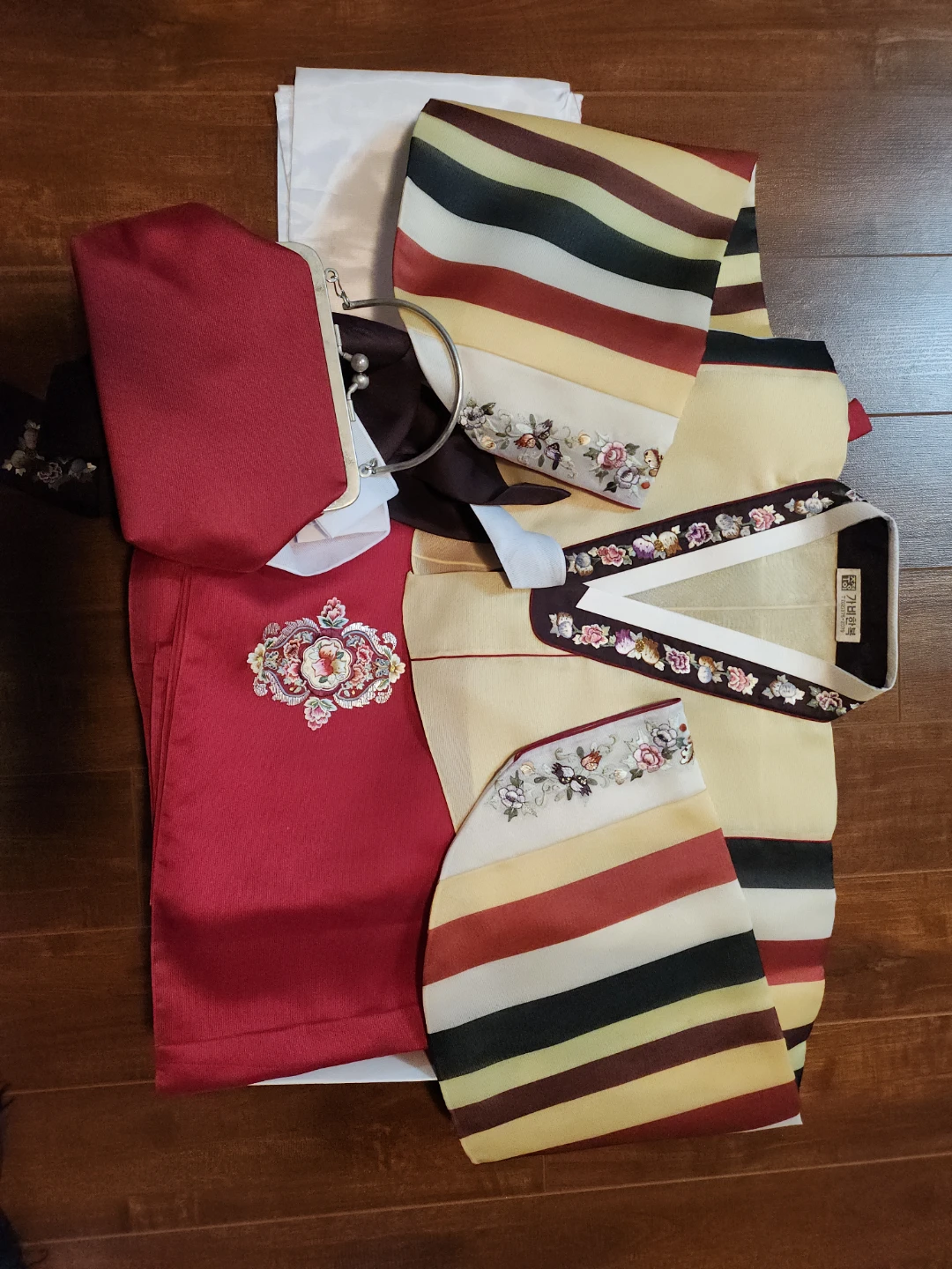Traditional Korean Hanbok Set