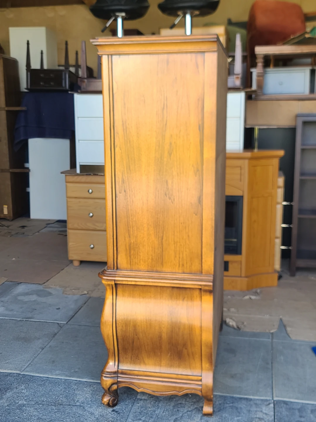 Vintage Repplier by Sklar French Provincial Gentleman’s Chest - photo 4