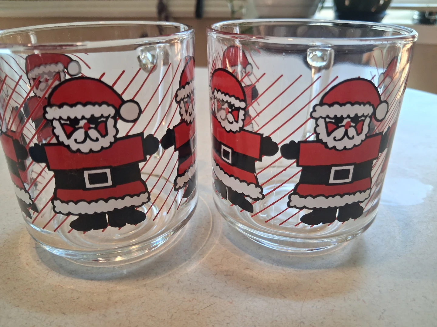 Set of 2 Vintage Luminarc France  Santa Claus Mugs - photo 5
