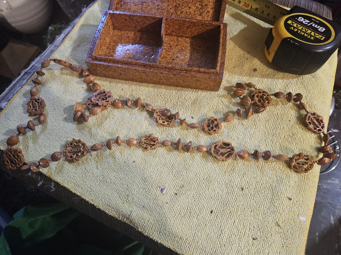 Vintage Cork Box with Carved Nut Bead Necklace - photo 4