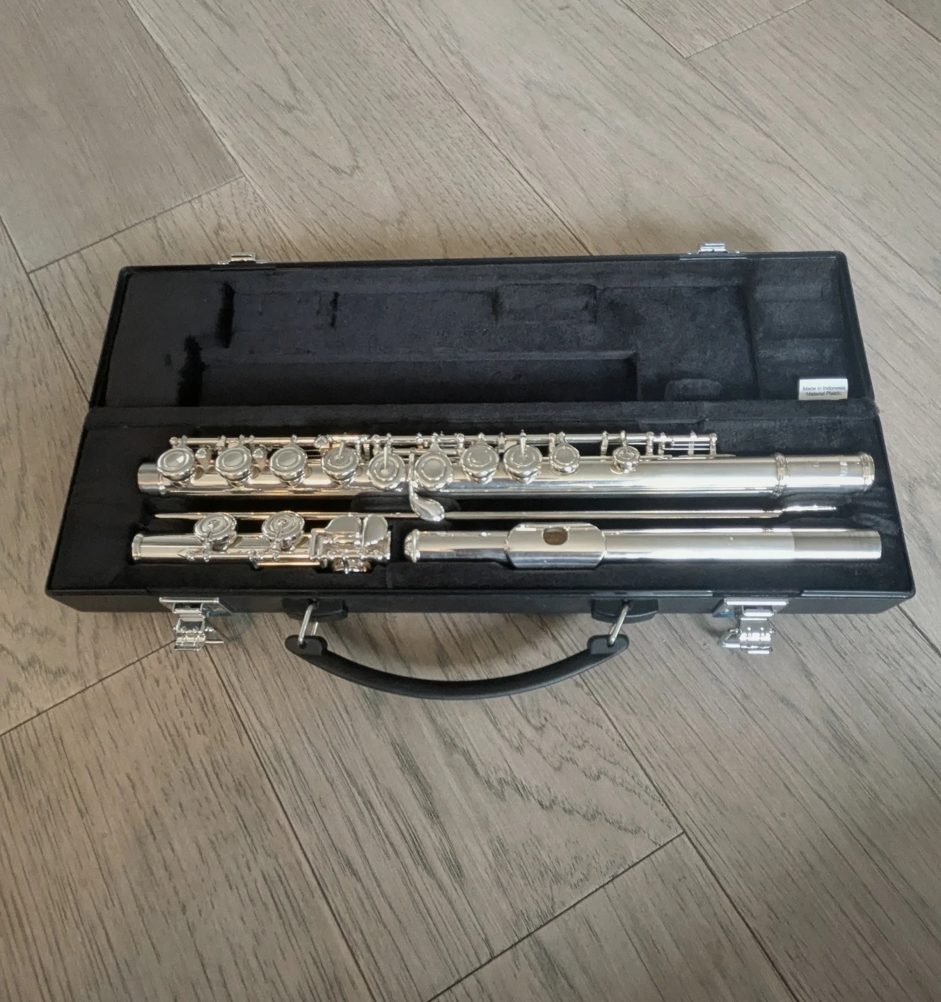 Like-New Yamaha YFL-222 Flute — Perfect Student Model - photo 2