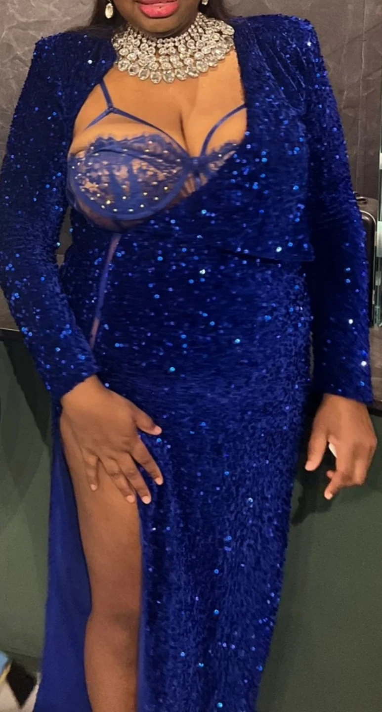 Blue sequin gown with lace detail - photo 4