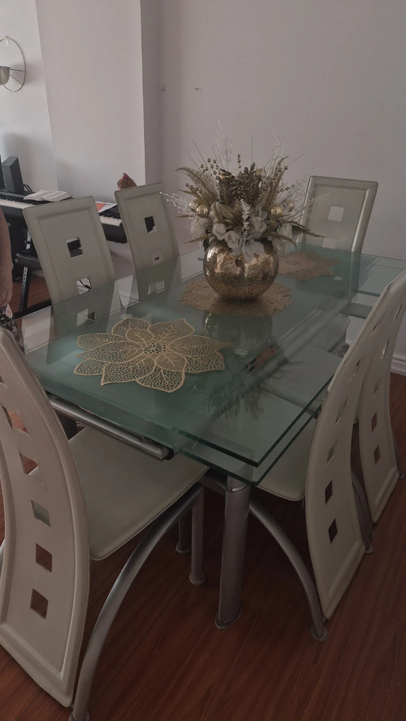 Glass Dining Table with 6 White Chairs - photo 4
