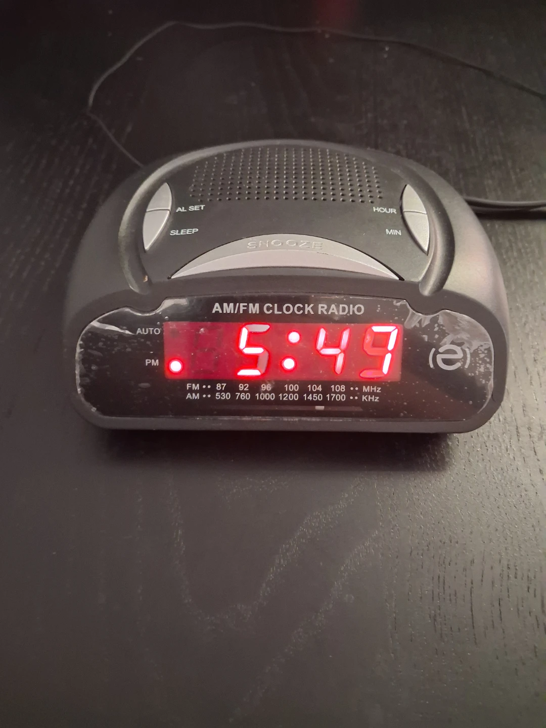 e-Series AM/FM Clock Radio