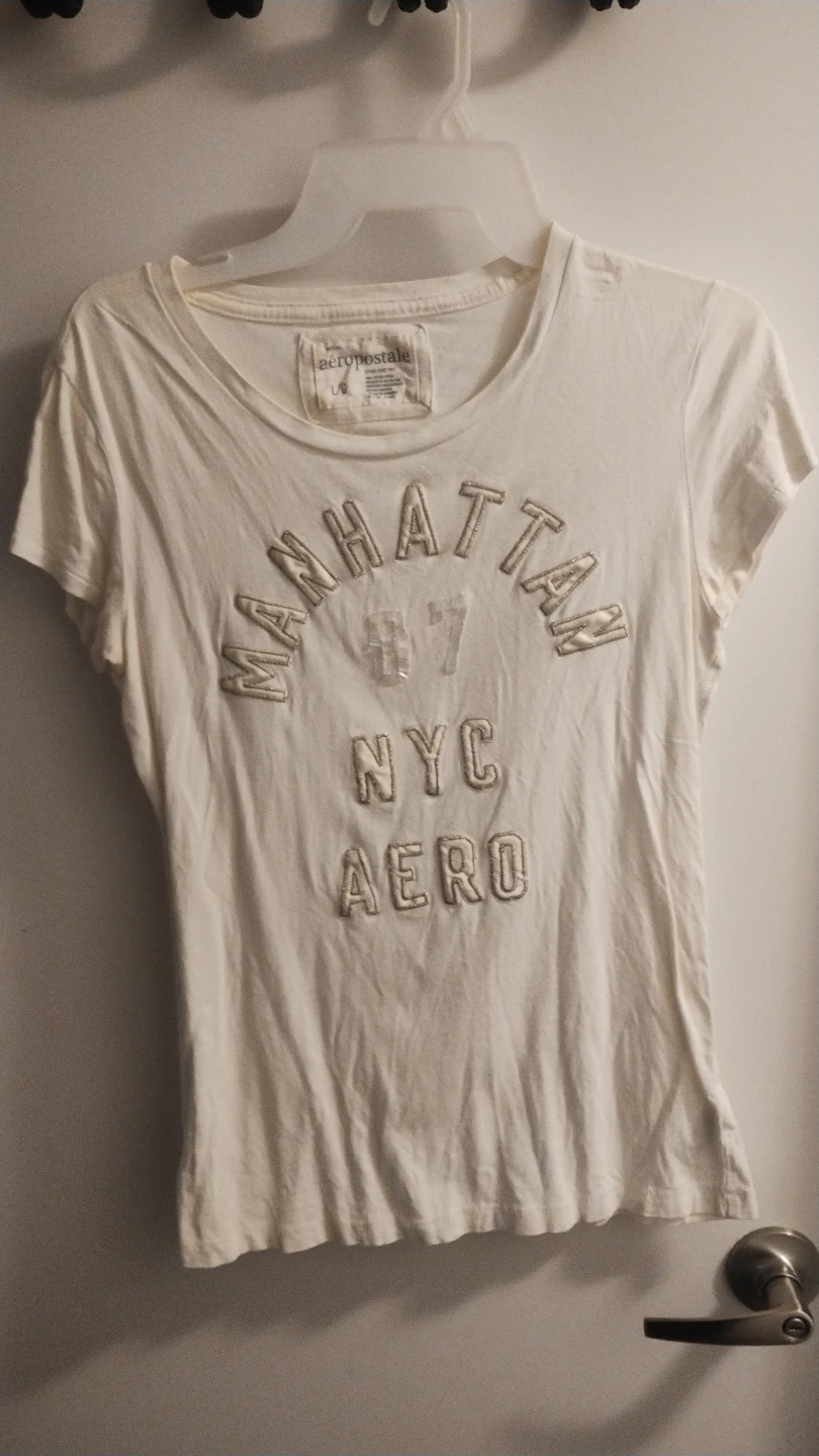 Aeropostale Manhattan NYC Graphic T-Shirt