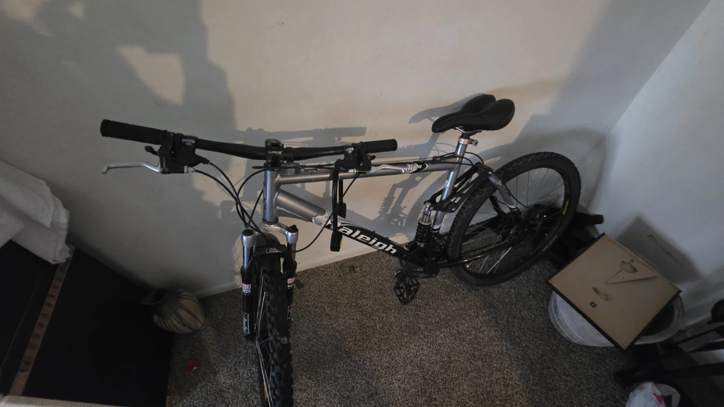 Raleigh M80 Mountain Bike