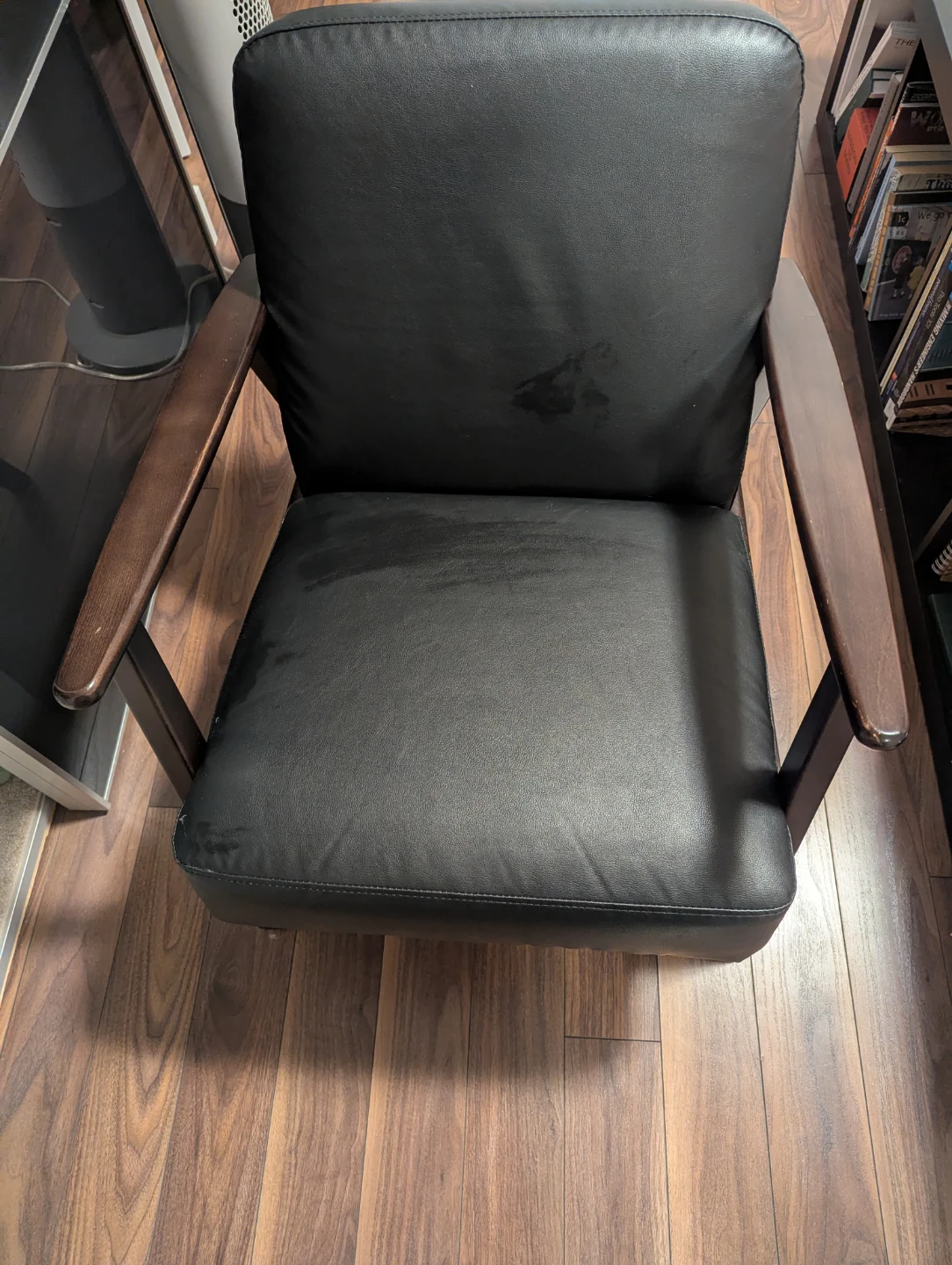 Ikea Ekenaset Black Leather Chair - photo 3