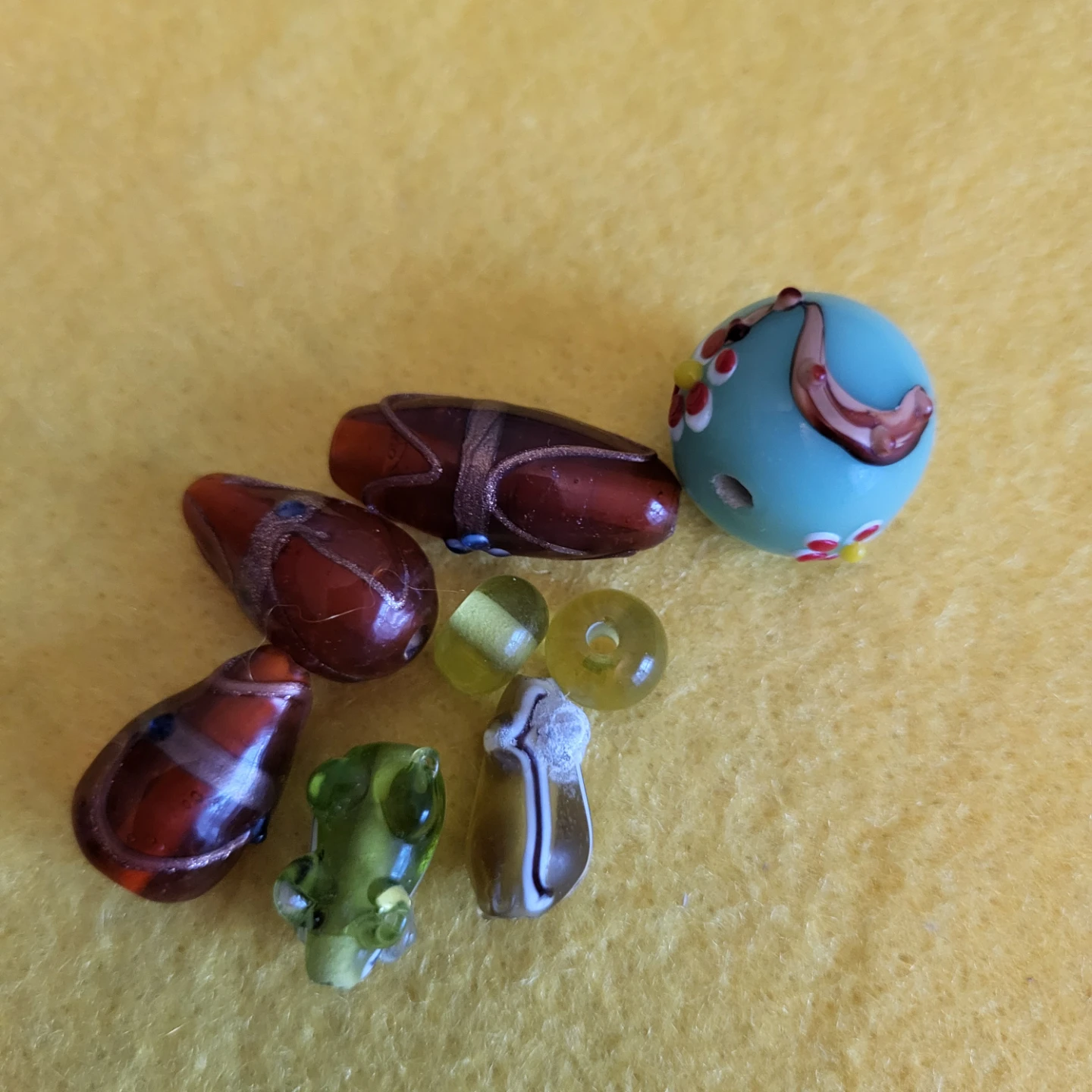 Assorted Craft and Magnetic Beads - photo 2