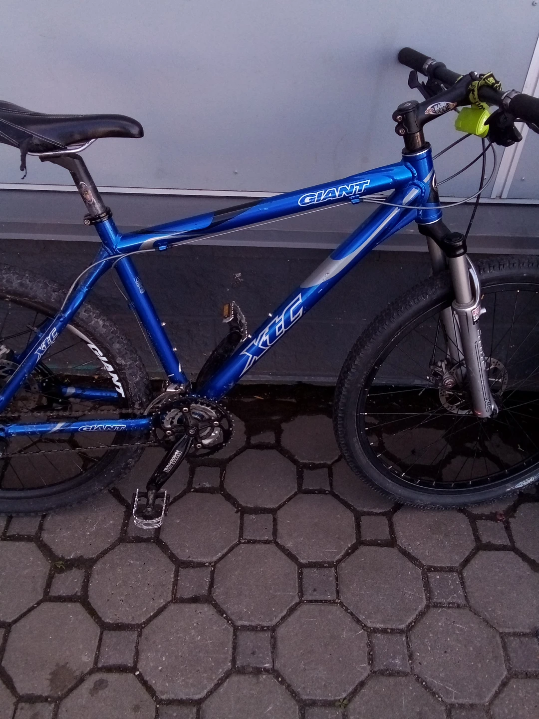 Giant XTC Mountain Bike - photo 3