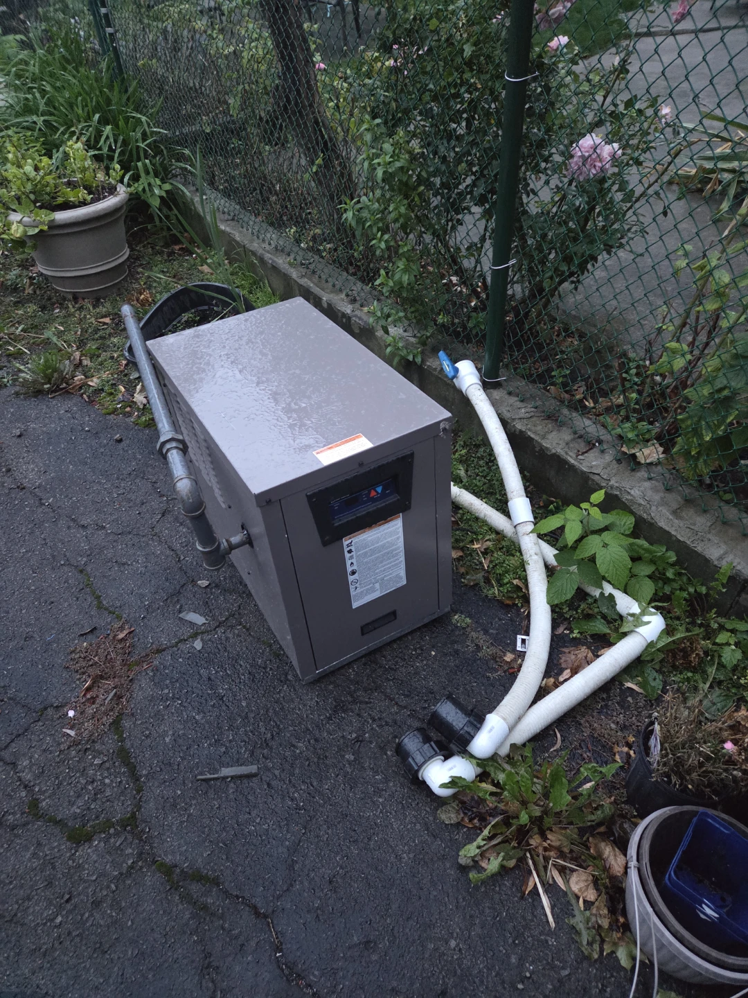 Hayward pool heater - photo 2
