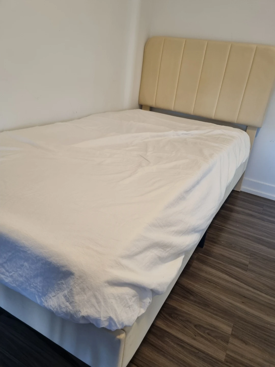 Cream Upholstered Twin Bed Frame + 2 mattress layers - photo 2