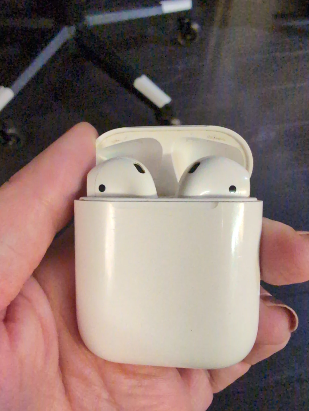 Apple AirPods 1st Generation