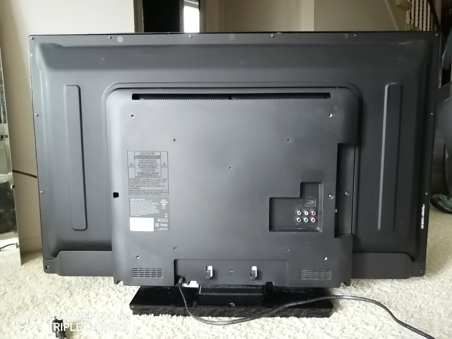 Magnavox 39-inch LED Television - photo 2