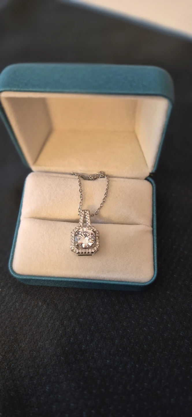 2ct Moissanite Halo Pendant Necklace - photo 3