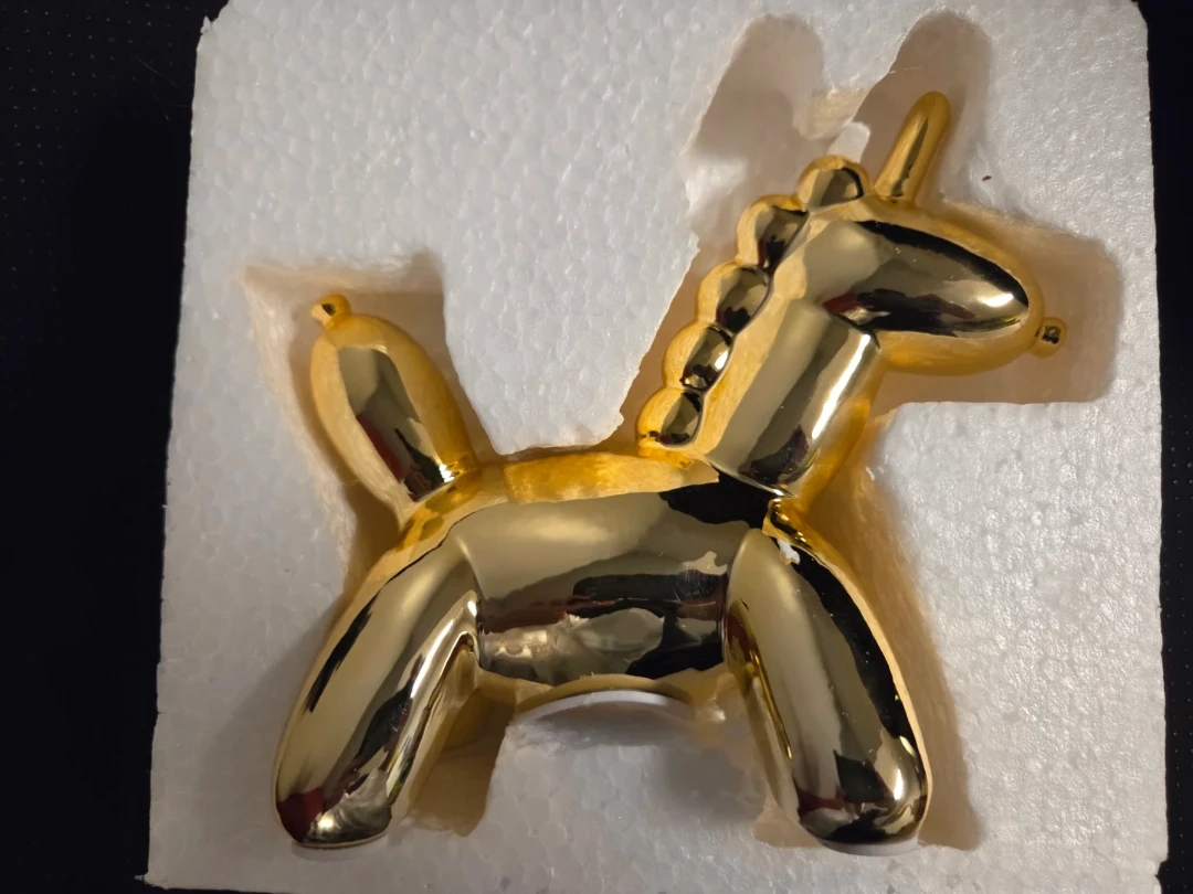 New in Box   Money Bank Balloon Unicorn