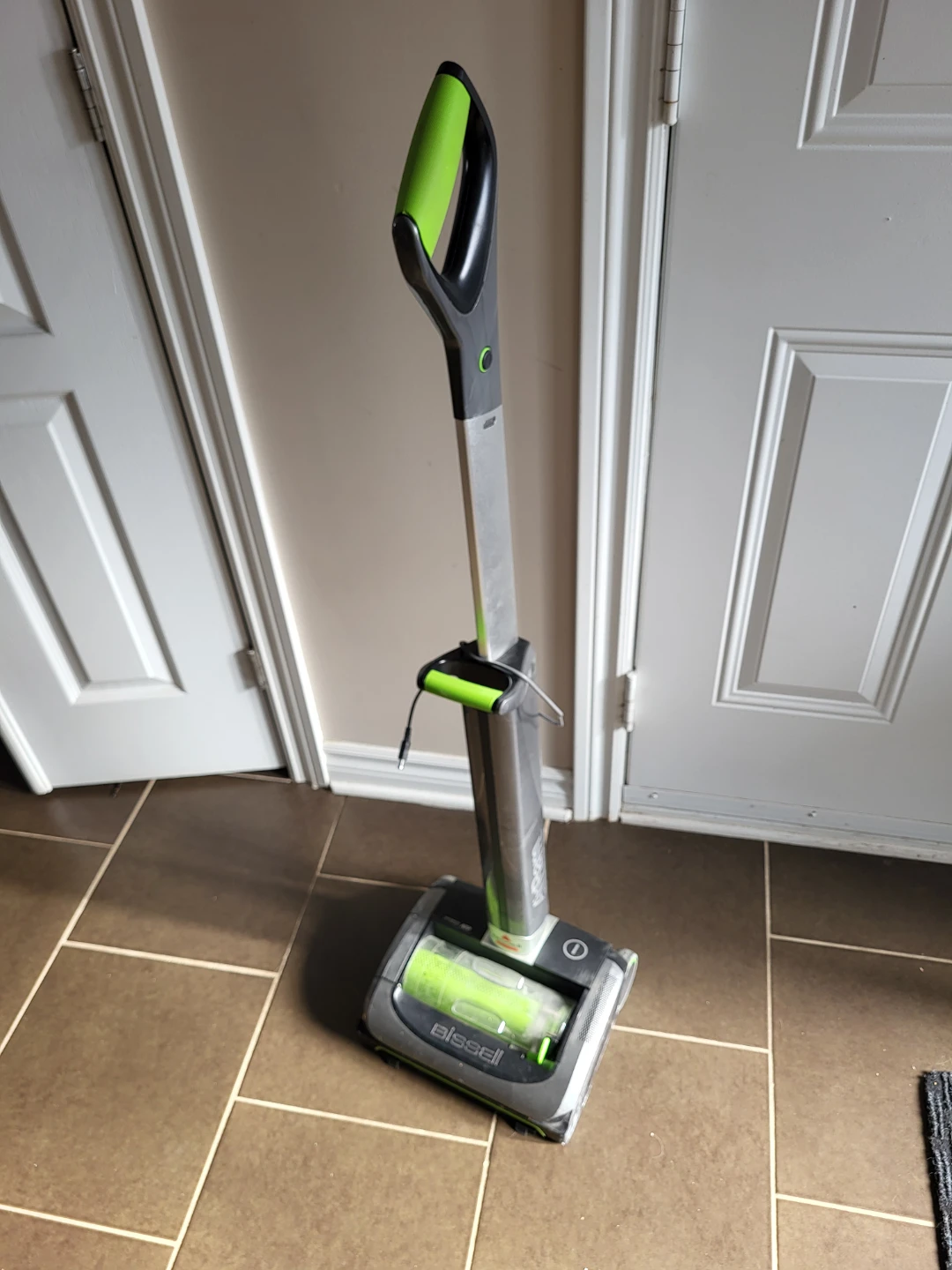 Bissell AirRam Cordless Vacuum