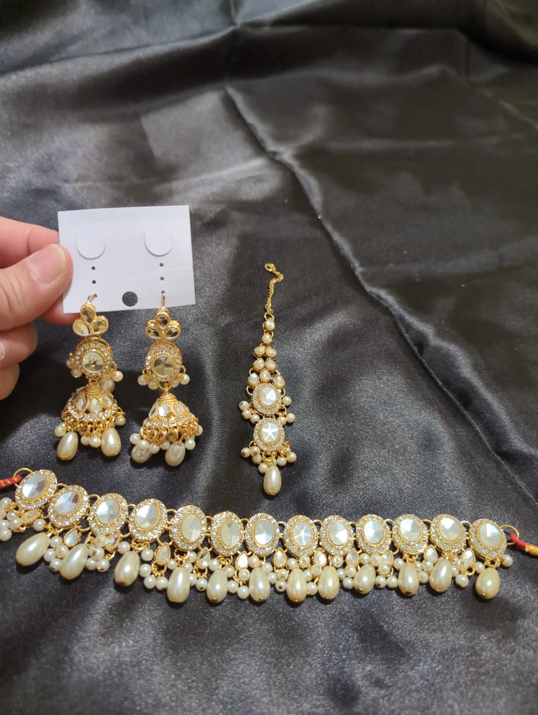 Gold-tone Kundan jewellery set