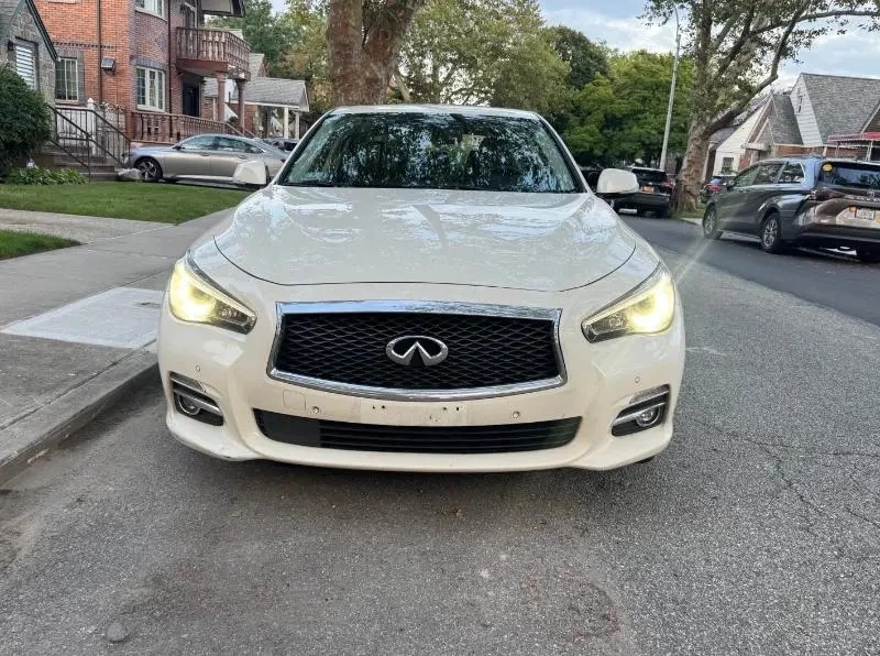 2017 Infiniti Q50 AWD 3.0 Sedan - photo 2