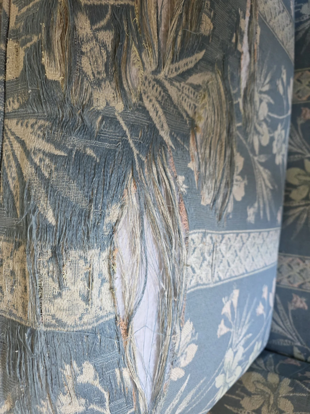 Floral pattern two-seater and three-seater sofas - photo 3
