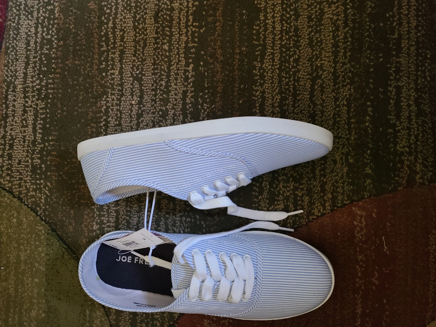 Joe Fresh Light Blue Striped Sneakers size 9 - photo 2