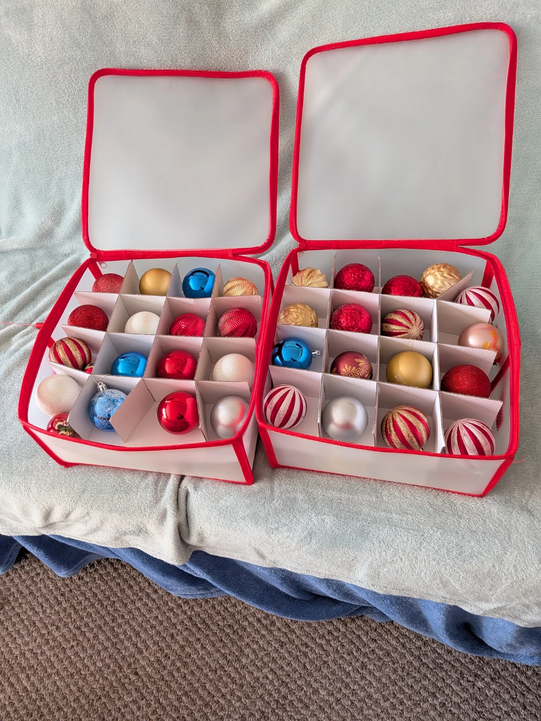 Set of 2 Christmas Ornament Storage Boxes - photo 2