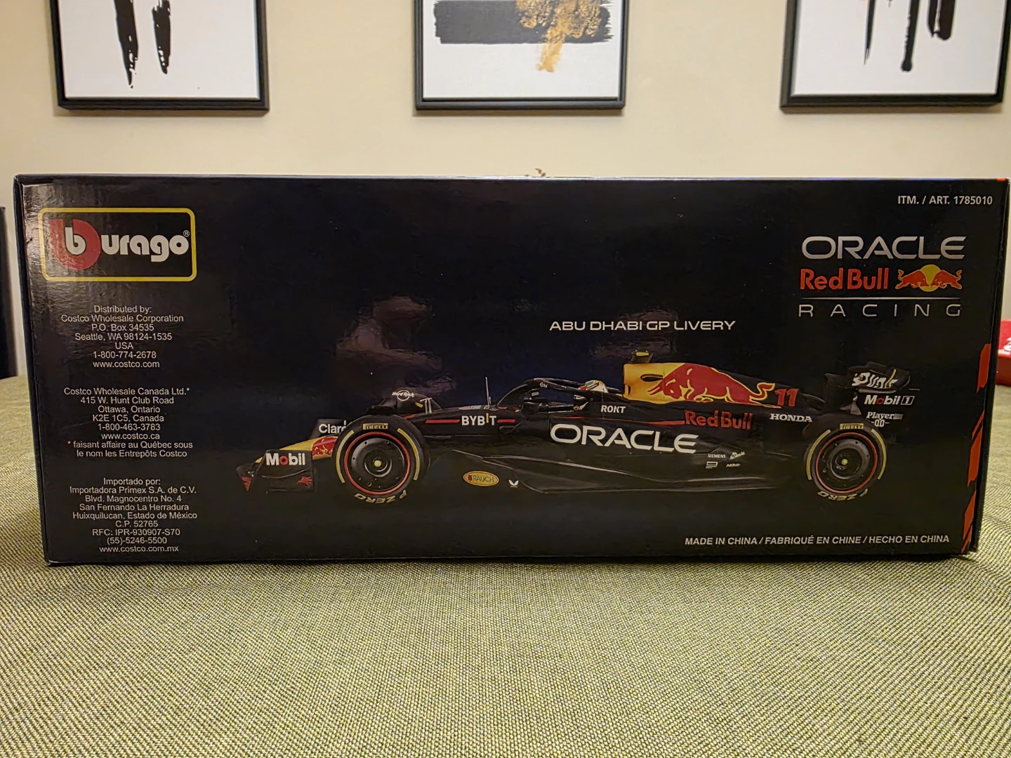 Bburago Oracle Red Bull Racing RB19 1/18 Die-cast Model - photo 4
