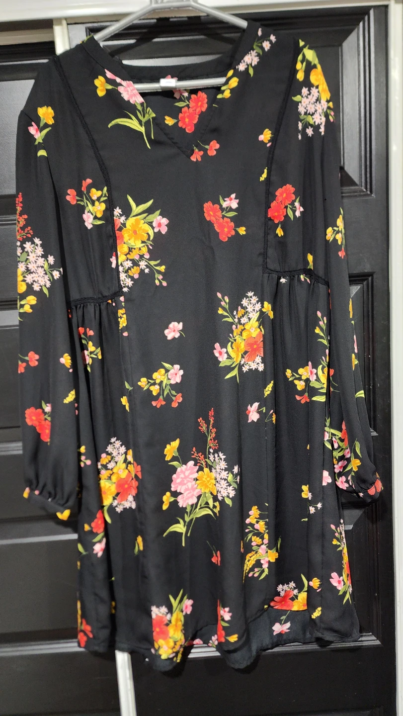 Old Navy Floral Dress Size M - photo 2