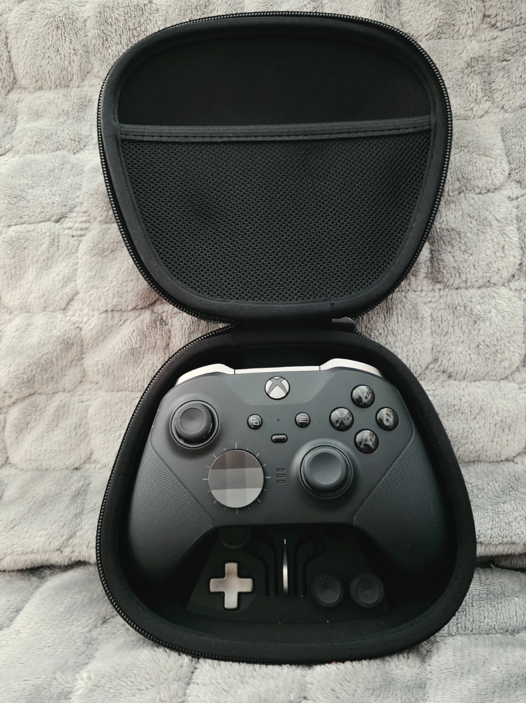Xbox Elite Series 2 Controller with Case