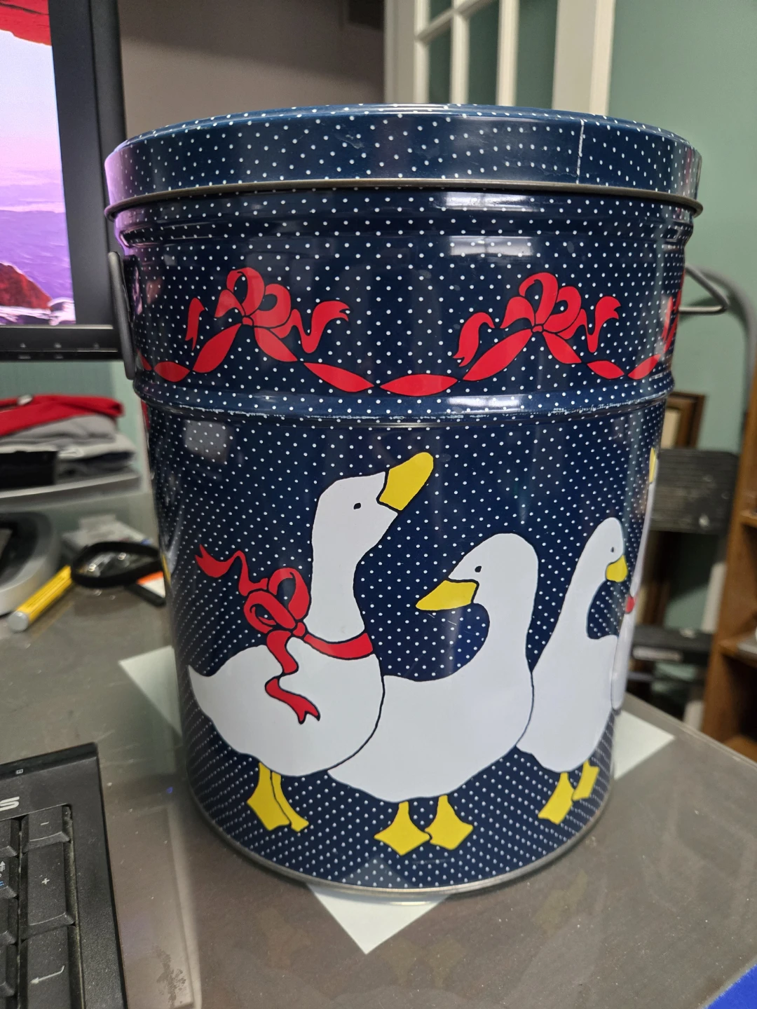 Vintage Goose Pattern Metal Tin