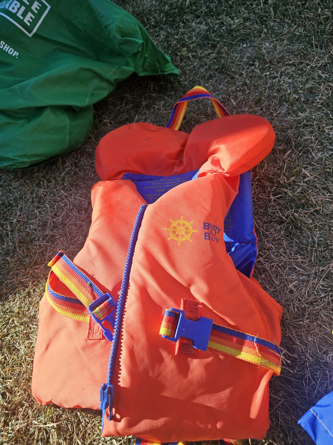 LIFE VEST - photo 4