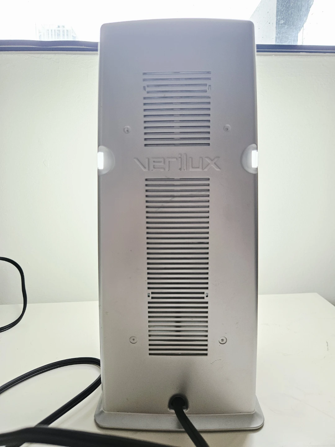 Verilux HappyLight VT03C Therapy Lamp - photo 4