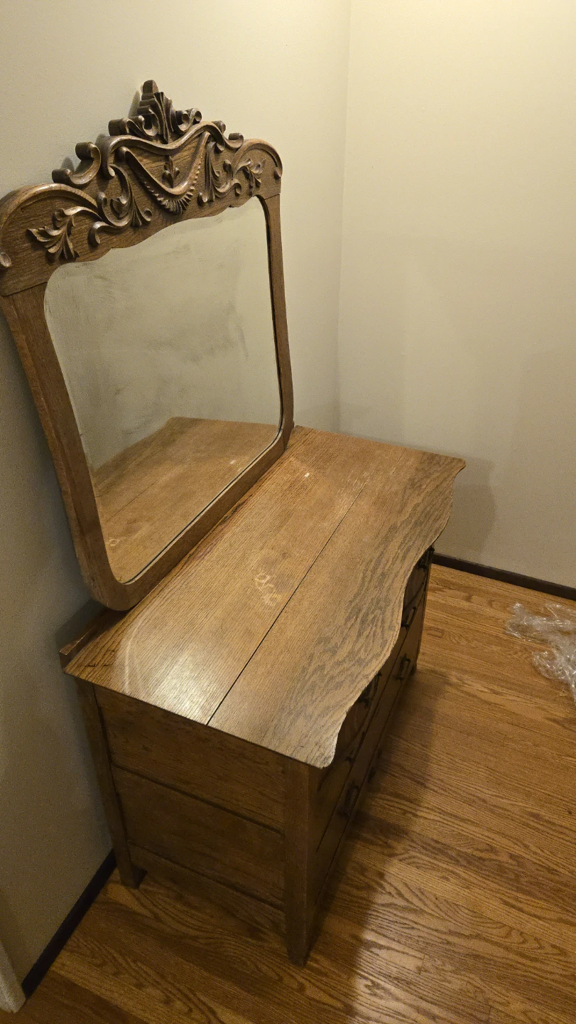 Vintage Oak Dresser with Mirror - photo 4