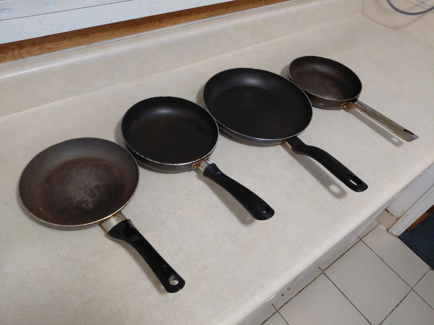 Frying Pans, Set of 4