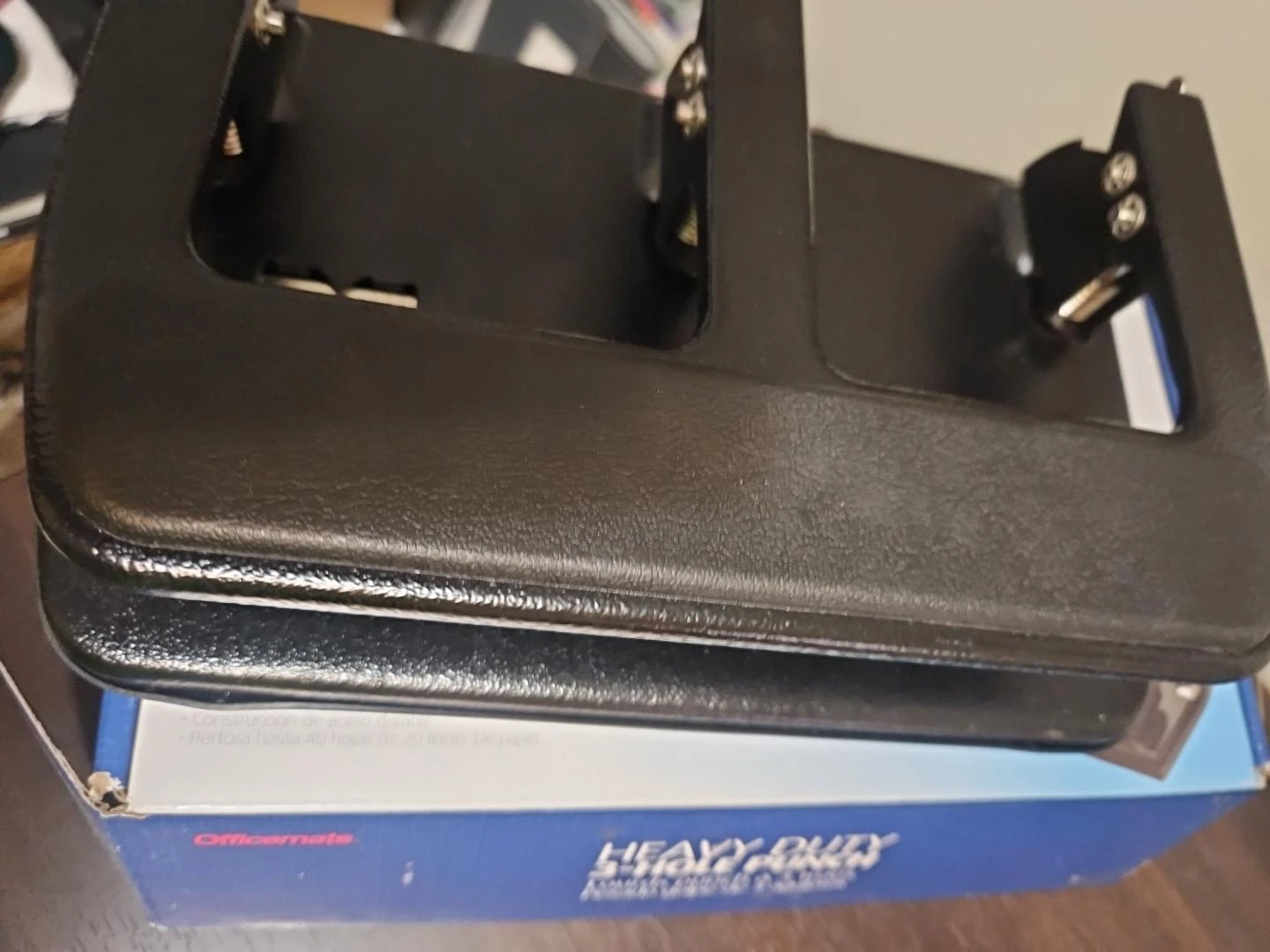 Heavy Duty 3-Hole Punch – Like New - photo 2