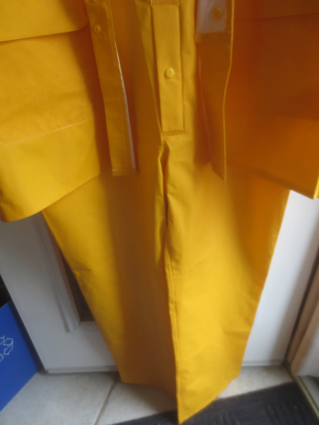 Brand New Yellow Rain Suit Set Size Large - photo 4