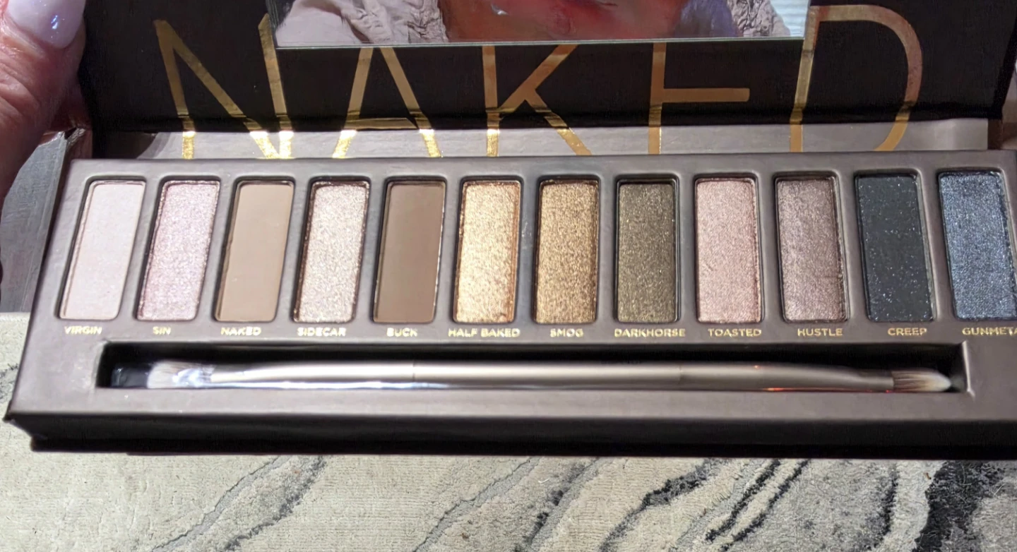 Urban Decay Naked Eyeshadow Palette - photo 4