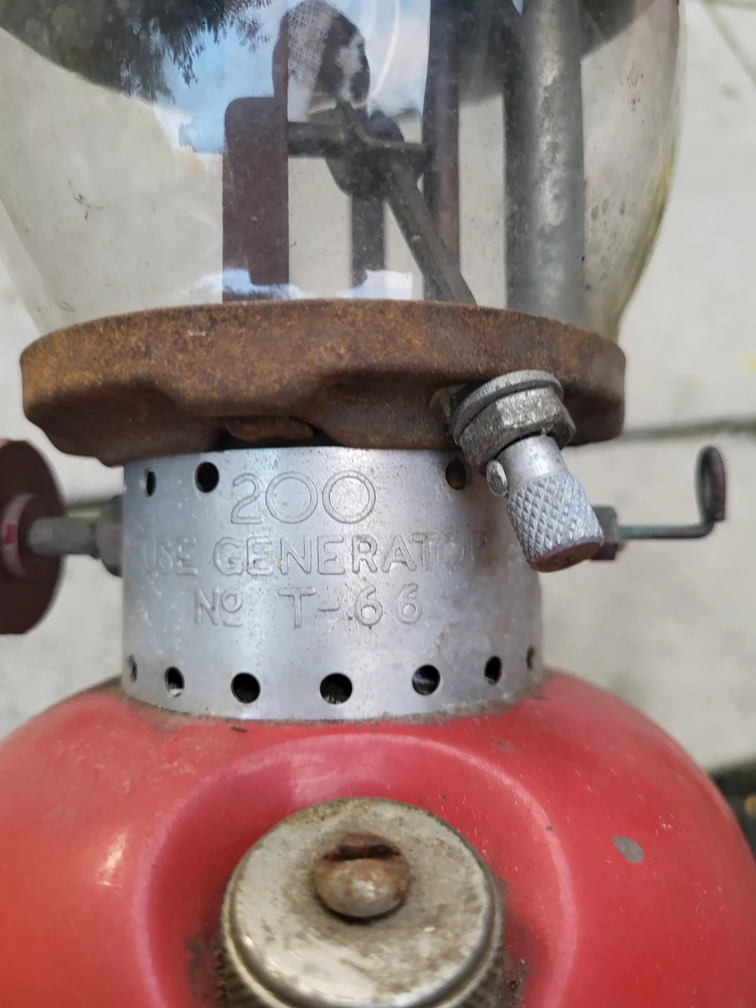 Vintage Coleman 200 Lantern - photo 5