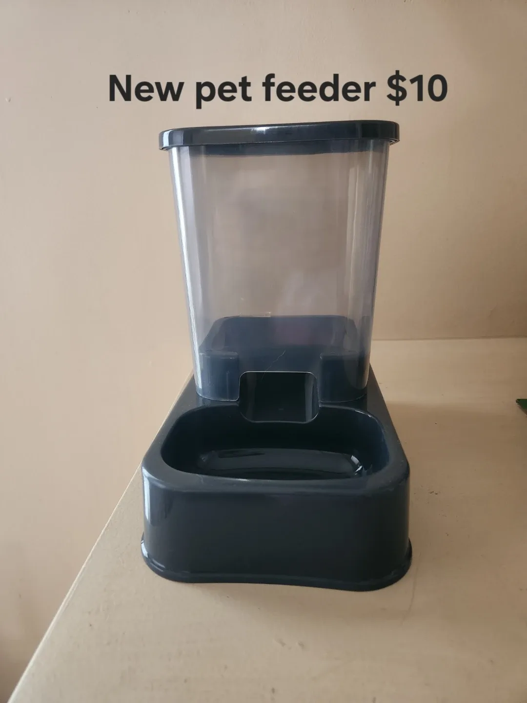 Pet Feeder (unused)