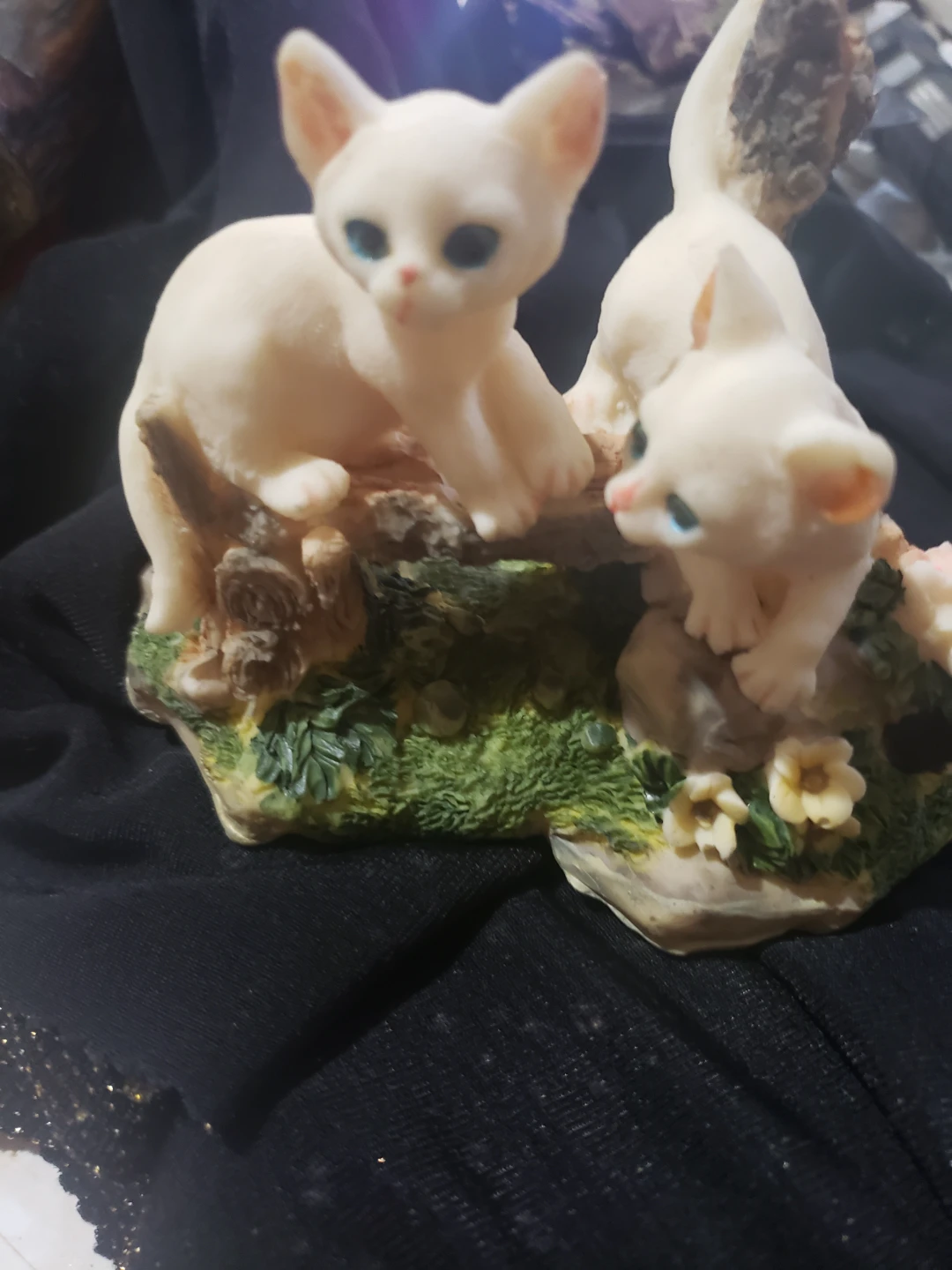 Two Kitten Decorative Figurine - photo 3