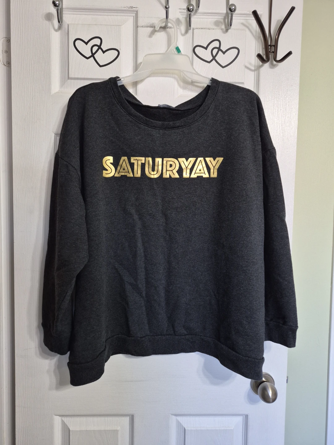 Ladies Size 3X but can fit 5X Sweatshirt by Avon